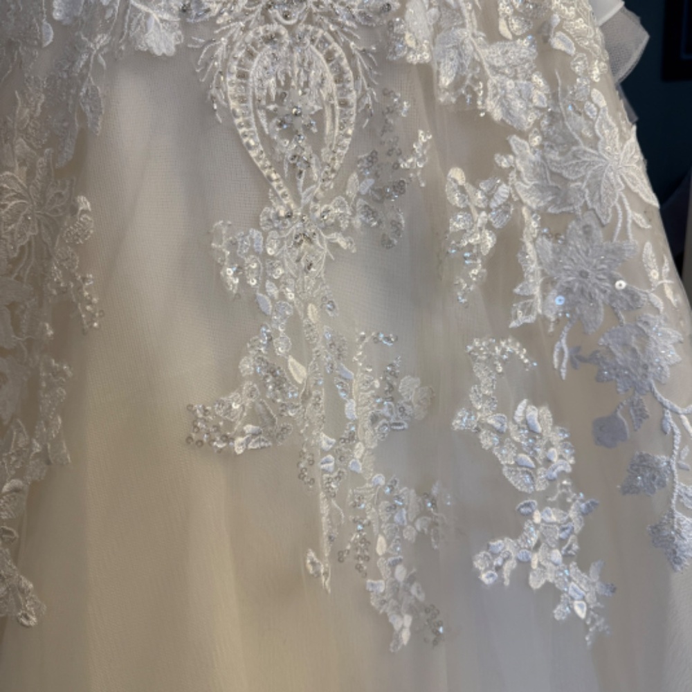 BRAND NEW Allure Bridal Wedding Ball Gown Size 8 - Picture 10 of 13